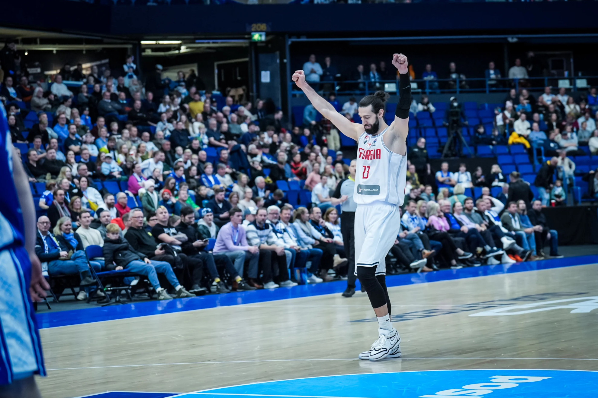 依然难以消 依然难以消