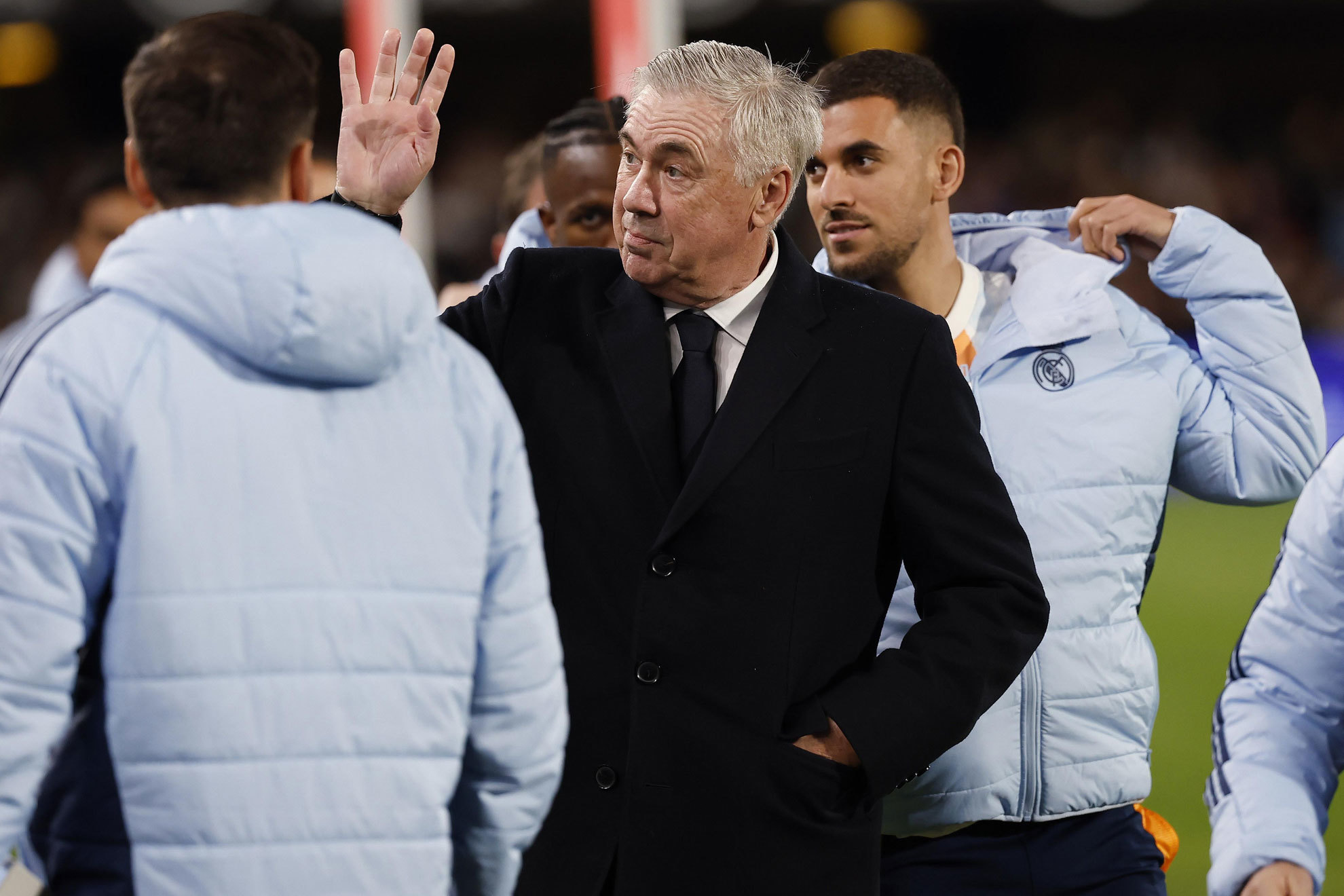 的表现却丝 的表现却丝